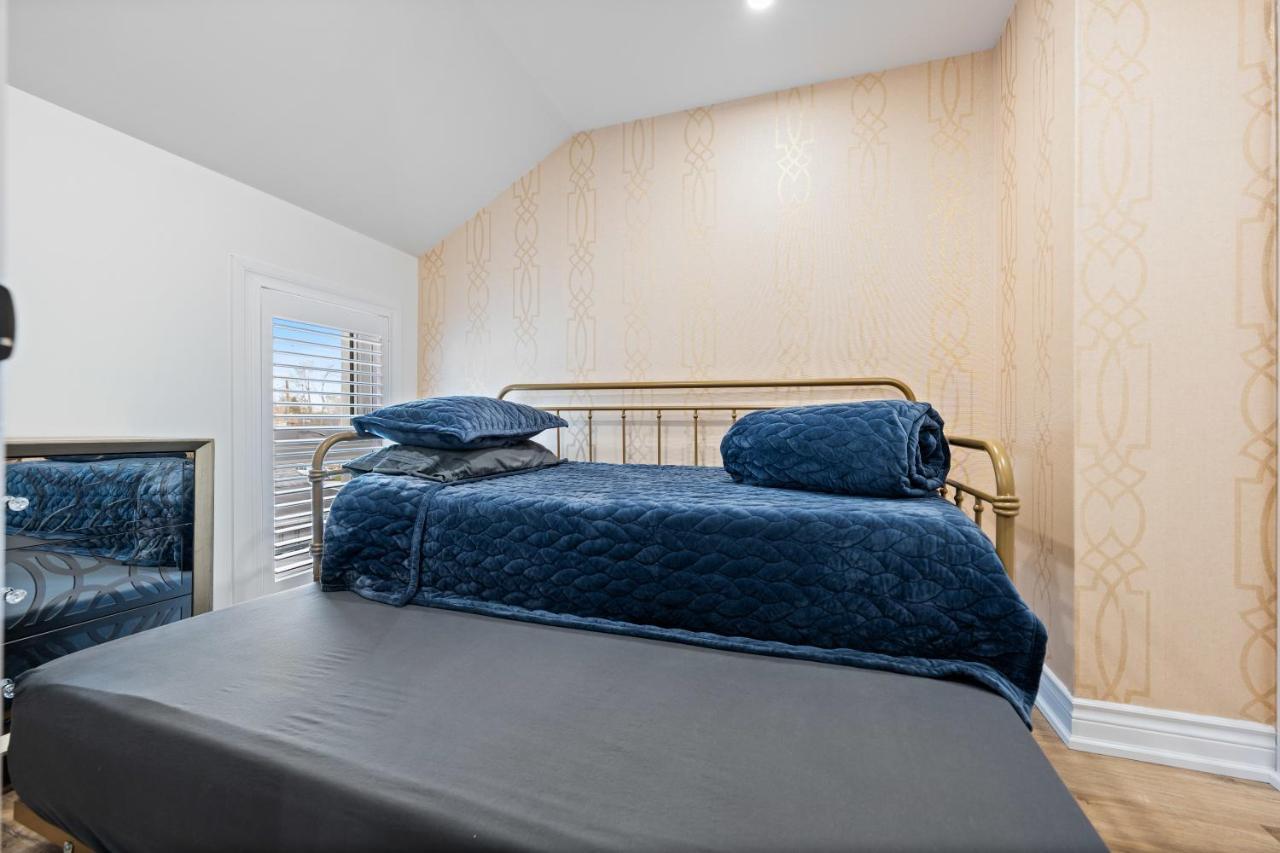 Luxe Lodges On Lake Erie Port Dover Esterno foto