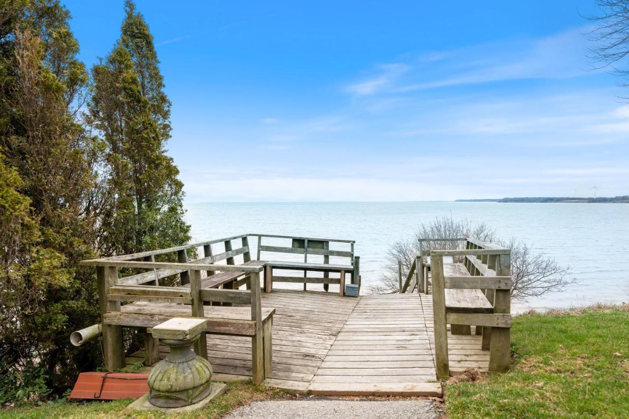 Luxe Lodges On Lake Erie Port Dover Esterno foto